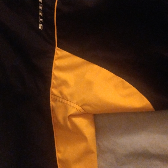 NFL/Reebok Pullover Steelers Jacket  Medium Black & Gold. A little Distressed - Picture 5 of 12